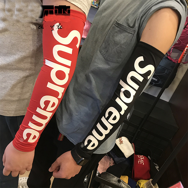 シュプリーム ナイキコラボ アームカバー Supreme Nike腕カバー 2枚組