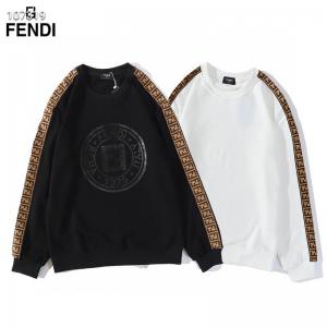 FENDI 黒トレーナー レディース