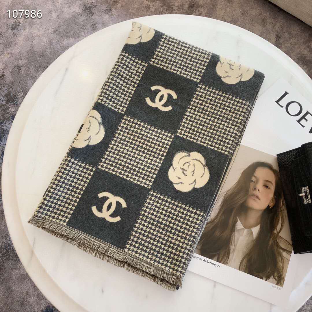シャネル ストール カメリア チェック柄 CHANEL マフラー 大判 シャネル ストール カメリア チェック柄 CHANEL マフラー 大判