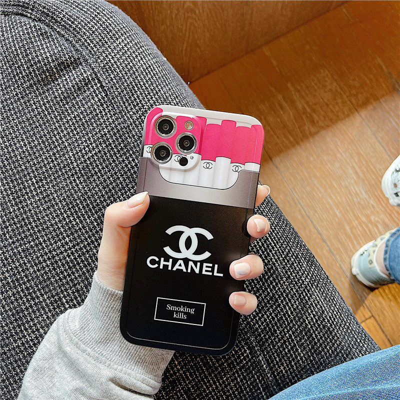 シャネル アイフォン15ケース タバコ柄 iPhone14/15proケース CHANEL 