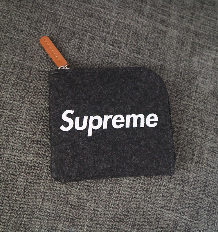 シュプリーム フェルト コインケース 小銭入れ ミニ財布 Supreme