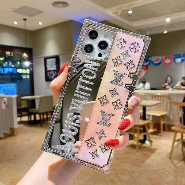 ✨激レア✨LOUIS VUITTON iPhone12/12Pro ケース - メルカリ
