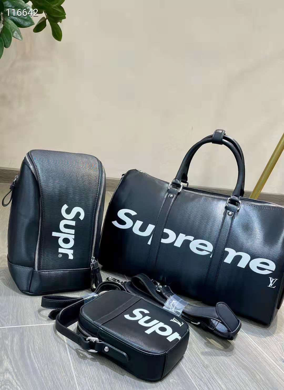 Supreme ショルダーバッグxウエストバッグ セット - www.sorbillomenu.com