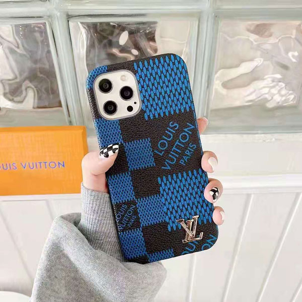 【美品】ルイ ヴィトン　iPhone 13 pro バンパー　モノグラム　黒 ルイヴィトン モノグラム IPHONE バンパー 16PRO M12551 フォン
