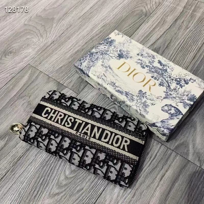 美品　クリスチャンディオール 長財布 トロッター ロゴ　ラウンドファスナー クリスチャンディオール Dior ラウンドジップ 長財布 エナメル