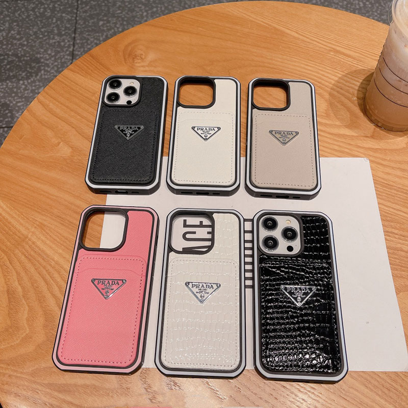 プラダ iPhone16/16プロケース カード収納 ブランド アイフォン16pro